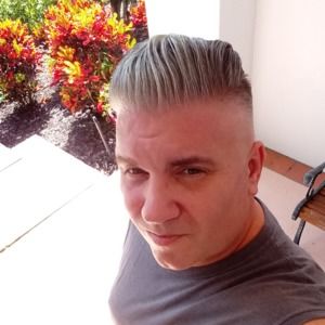 Meet your Posher, Eric